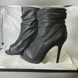 NIB Black Heels